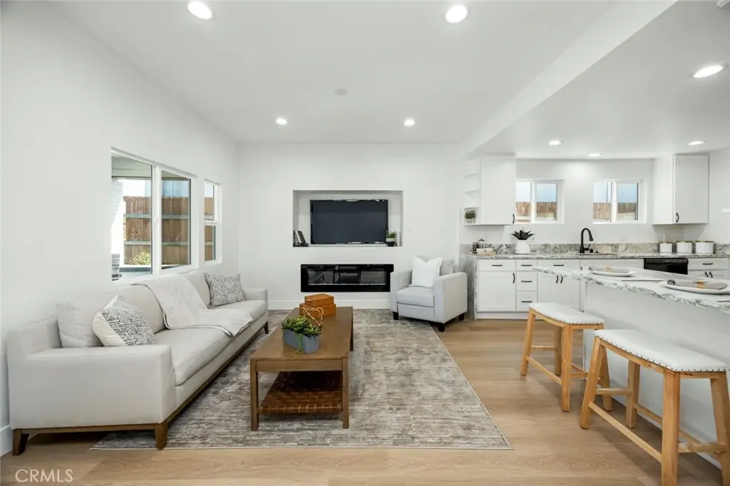 Duplex for sale at 201 S Melrose, Placentia, CA