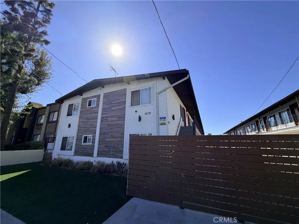 Apartment for rent at 14715 Chadron Avenue 16, Gardena, CA featuring 1 bed and 1 bath