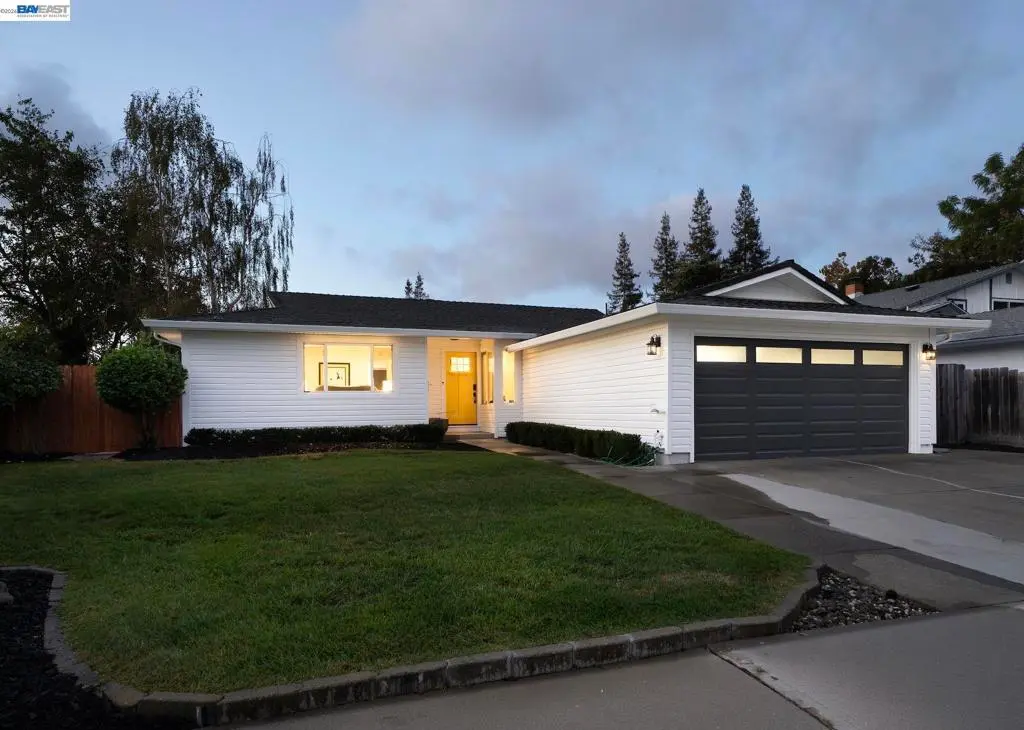 Single Family Residence for sale at 4132 Cid Way, Pleasanton, CA featuring 4 beds and 2 baths