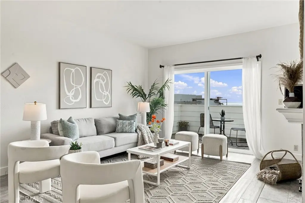 Condominium for sale at 446 D3 Monterey, Hermosa Beach, CA featuring 3 beds and 2 baths