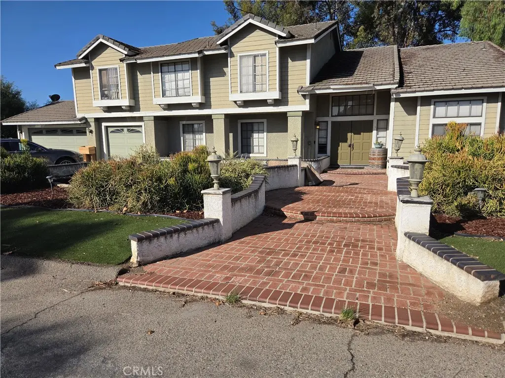 Single Family Residence for sale at 14273 Pear, Riverside, CA featuring 5 beds and 4 baths