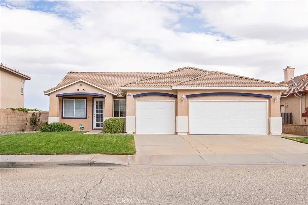Single Family Residence for sale at 3947 Grandview, Palmdale, CA featuring 3 beds and 2 baths