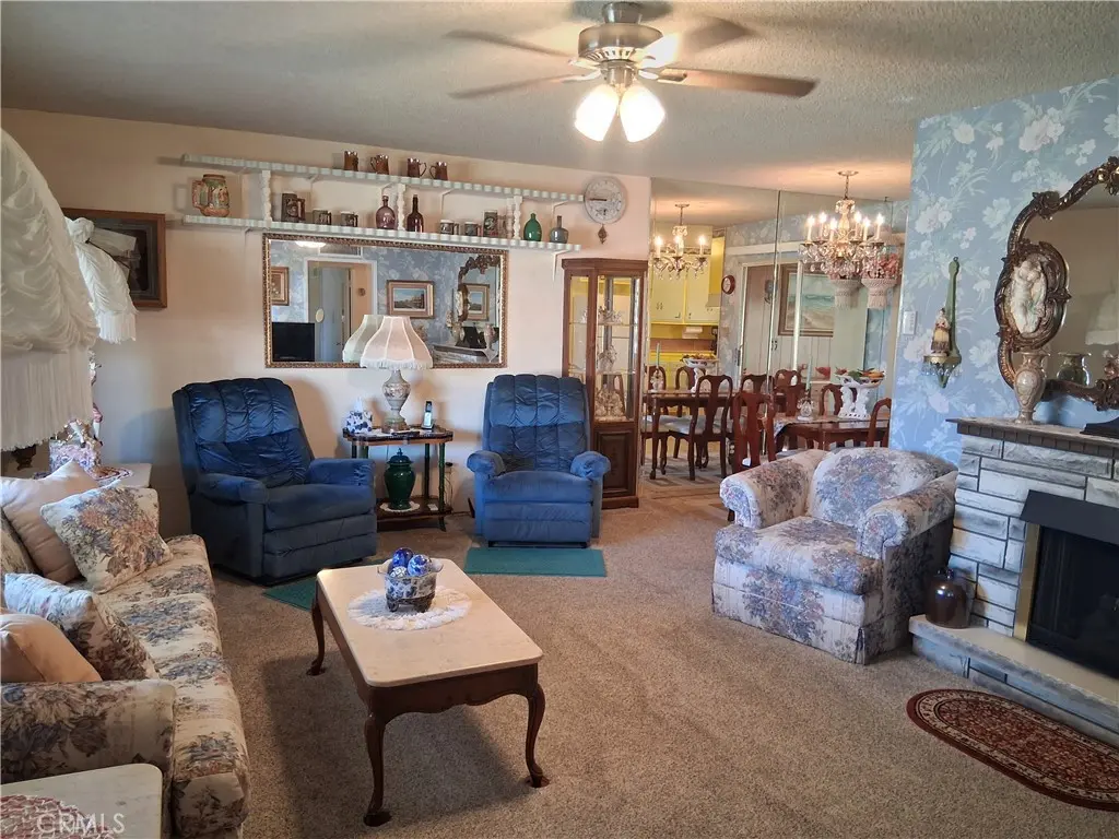 Single Family Residence for sale at 121 Mary, Hemet, CA featuring 2 beds and 1 bath