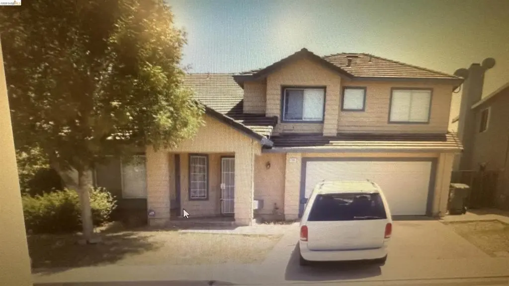 Single Family Residence for rent at 4981 Parkgreen Cir, Antioch, CA featuring 4 beds and 3 baths