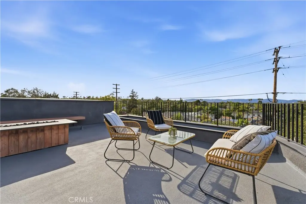 Single Family Residence for sale at 3601 Mclaughlin Avenue, Los Angeles, CA featuring 3 beds and 3 baths