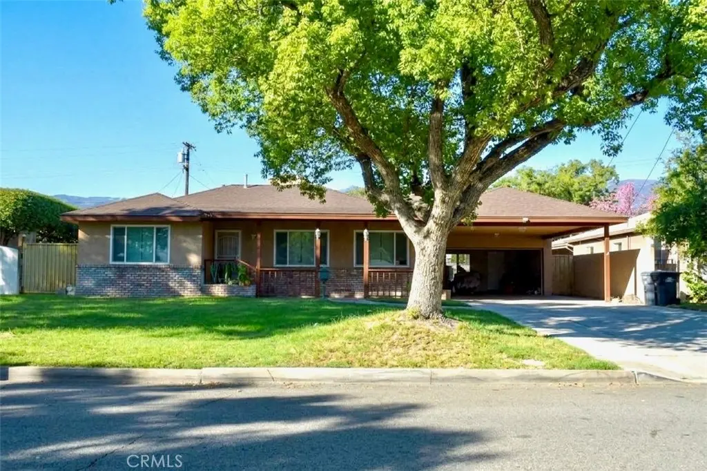 Single Family Residence for rent at 514 E 28th Street, San Bernardino, CA featuring 2 beds and 1 bath
