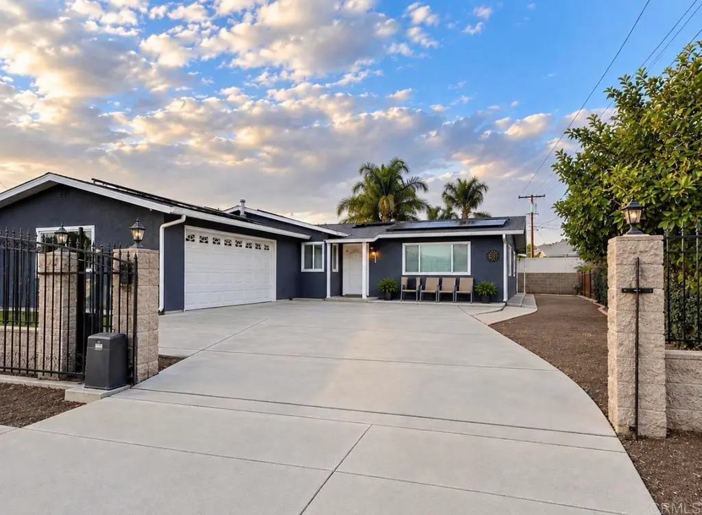 Single Family Residence for sale at 609 Spires Street, Vista, CA featuring 3 beds and 2 baths