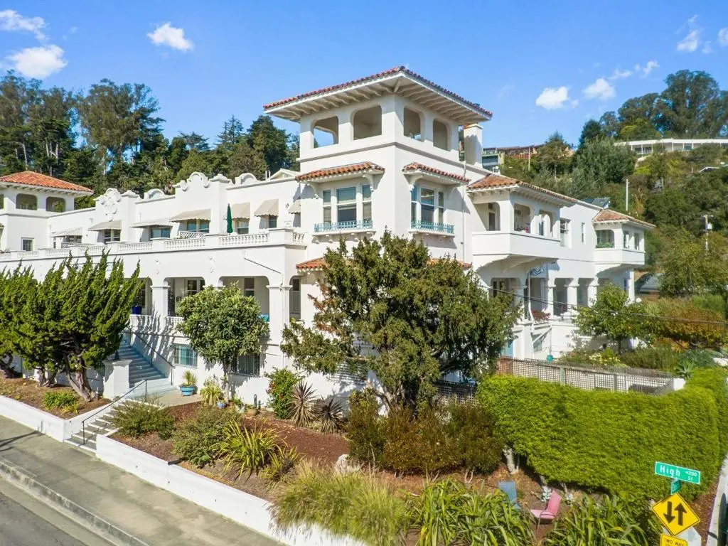 Condominium for sale at 260 High Street 208, Santa Cruz, CA and 1 bath