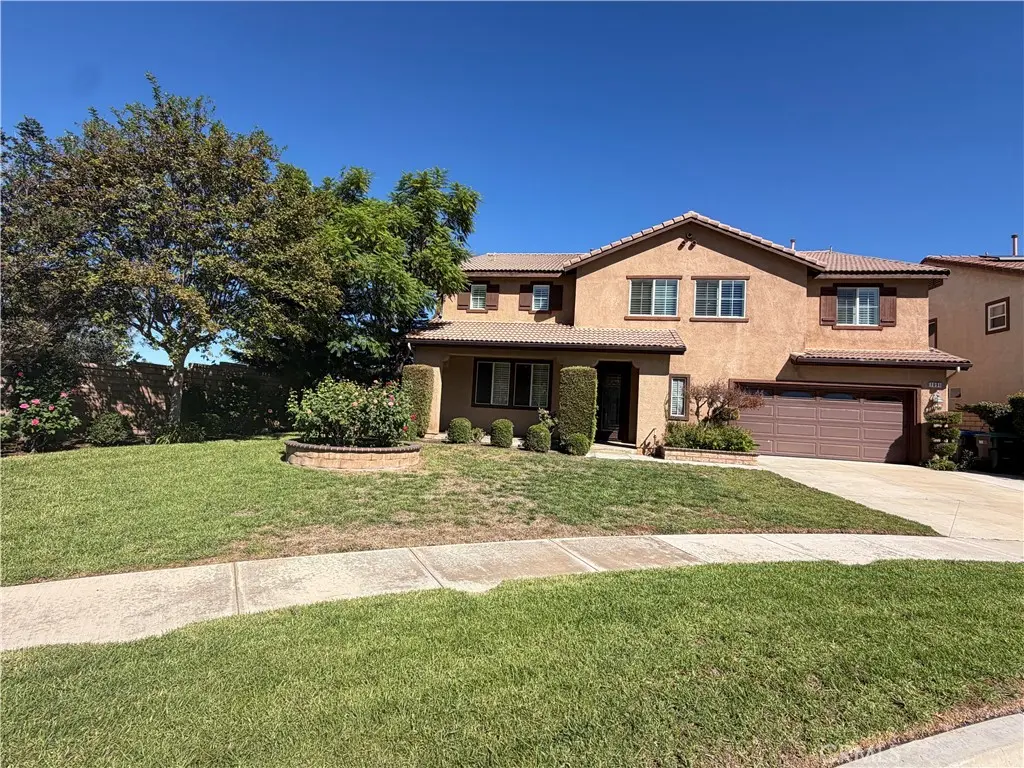 Single Family Residence for sale at 1091 Benedict, Corona, CA featuring 5 beds and 3 baths