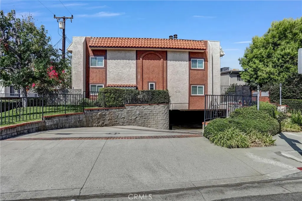 Condominium for sale at 419 Fairview Avenue D, Arcadia, CA featuring 2 beds and 3 baths