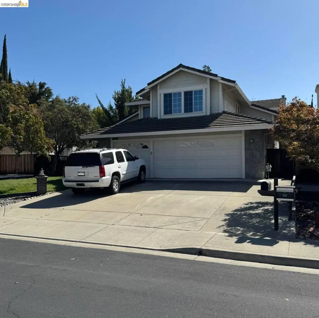 Single Family Residence for rent at 4728 Hunter Peak Ct, Antioch, CA featuring 4 beds and 3 baths