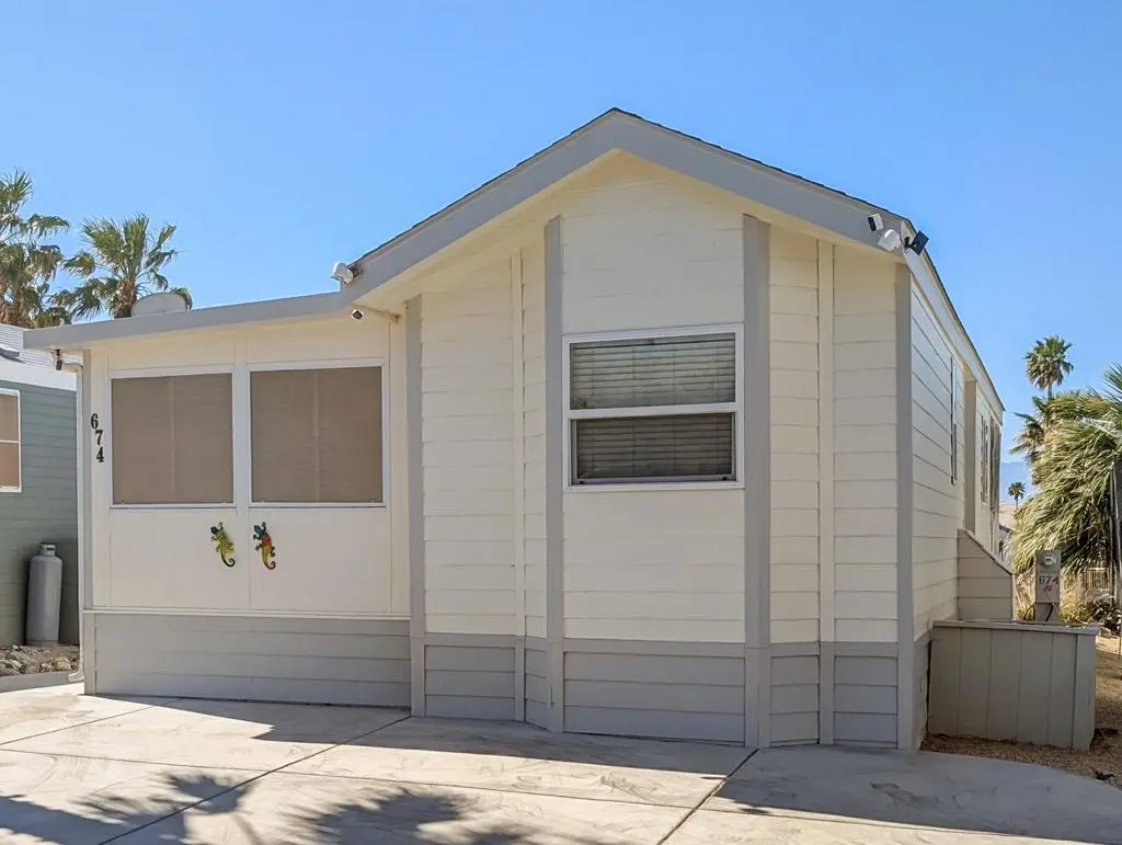 Manufactured In Park for sale at 70200 Dillon Road 674, Desert Hot Springs, CA featuring 1 bed and 1 bath