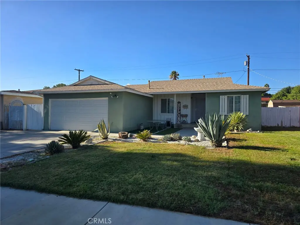 Single Family Residence for sale at 3469 Tipperary, Riverside, CA featuring 3 beds and 2 baths