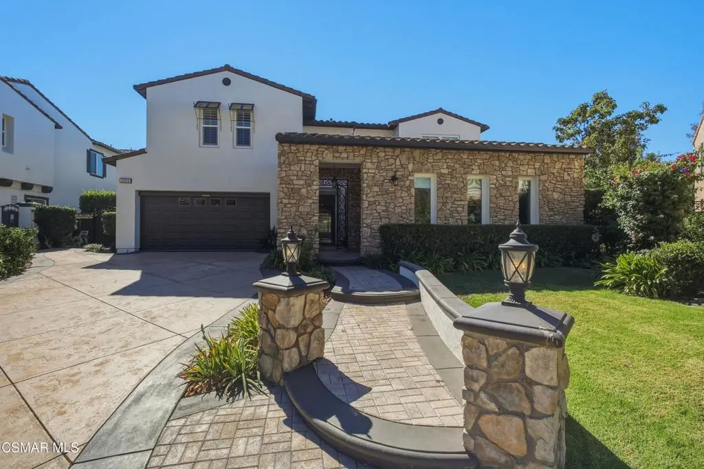 Residential Lease for rent at 4994 Via Mesita, Newbury Park, Ventura County, CA featuring 4 beds and 4 baths