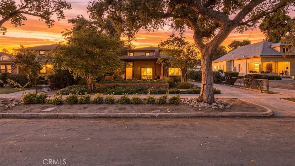 Townhouse for sale at 537 Cypress, Pasadena, CA featuring 3 beds and 3 baths