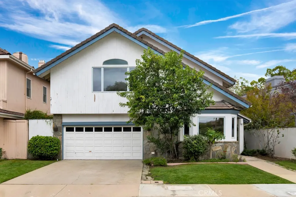Single Family Residence for sale at 32230 Oakshore Drive, Westlake Village, CA featuring 4 beds and 3 baths