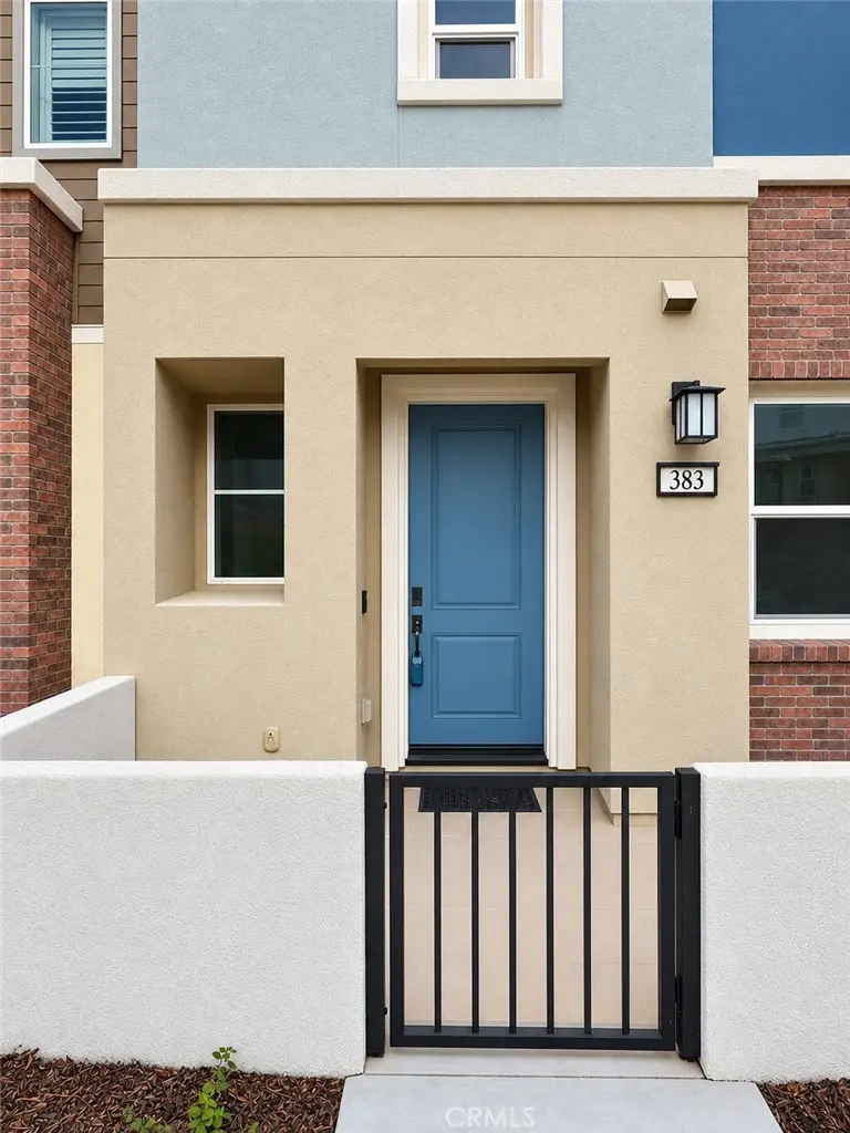 Condominium for rent at 383 Bellver, Lake Forest, CA featuring 3 beds and 4 baths