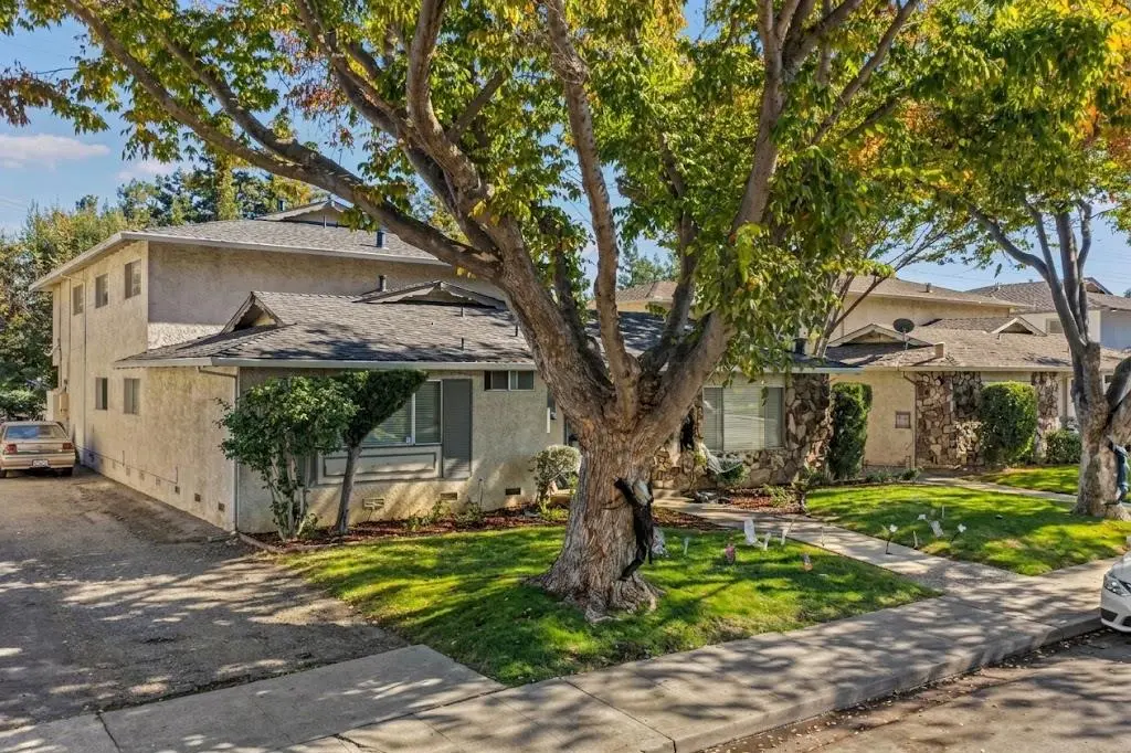 Quadruplex for sale at 490 Hawthorn Avenue, Sunnyvale, CA