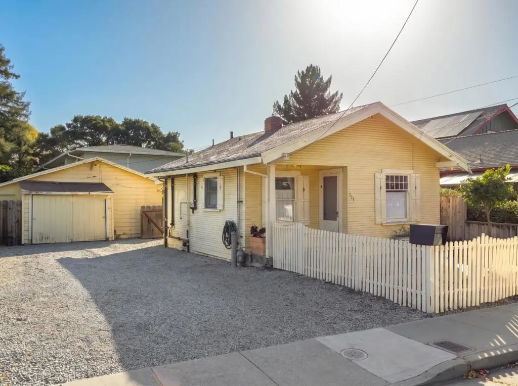 Single Family Residence for sale at 113 Pine Street, Santa Cruz, CA featuring 1 bed and 1 bath