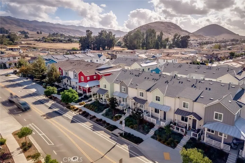 Townhouse for sale at 1037 Tiburon Way, San Luis Obispo, CA featuring 3 beds and 3 baths