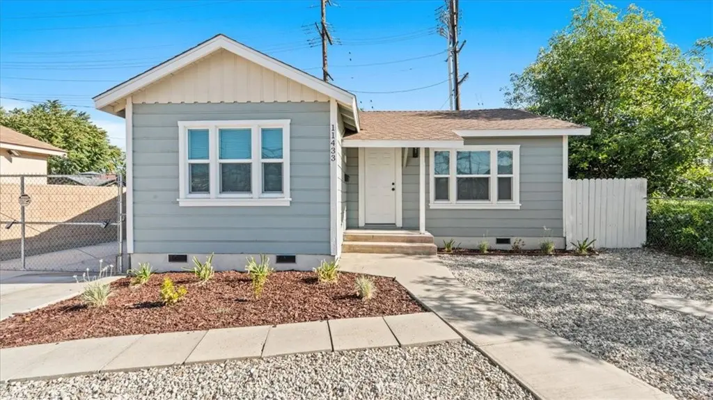 Single Family Residence for sale at 11433 Stewart Street, El Monte, CA featuring 2 beds and 1 bath