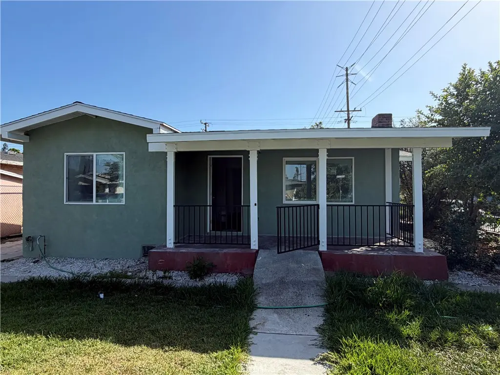 Single Family Residence for sale at 3700 E 55th, Maywood, CA featuring 2 beds and 1 bath