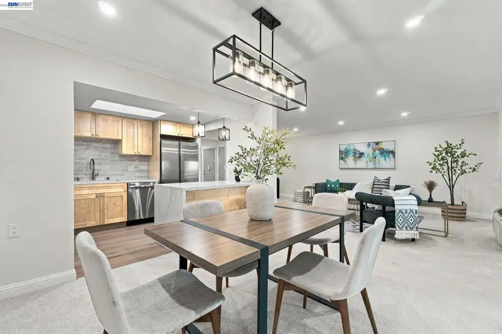 Condominium for sale at 1413 Ptarmigan Dr 3, Walnut Creek, CA featuring 2 beds and 1 bath