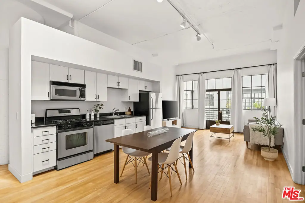 Condominium for sale at 420 S San Pedro Street 628, Los Angeles, CA featuring 1 bed and 1 bath