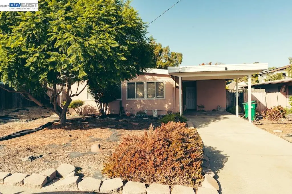 Single Family Residence for sale at 4517 Utah, Richmond, CA featuring 3 beds and 1 bath