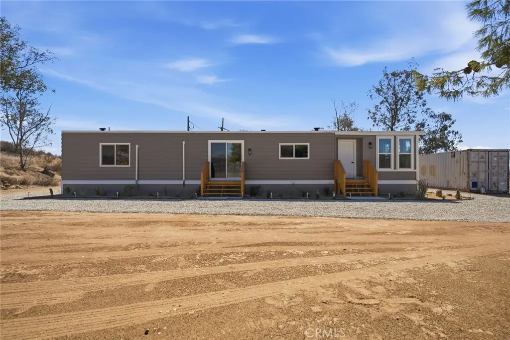 Manufactured On Land for sale at 42600 San Ignacio, Hemet, CA featuring 3 beds and 2 baths