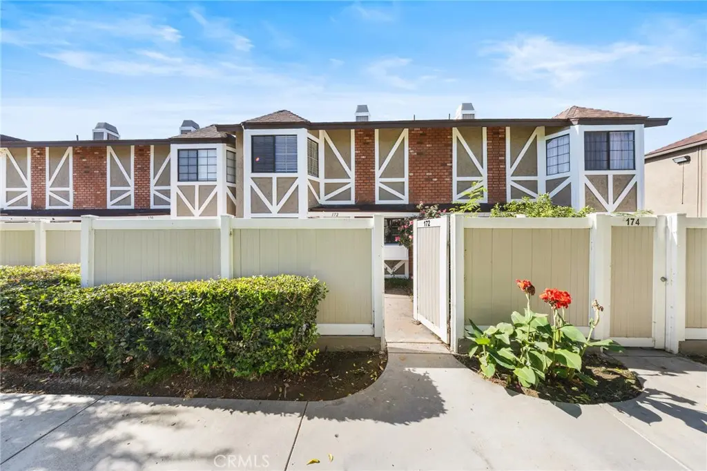 Condominium for sale at 172 Greenbriar Lane, La Puente, CA featuring 3 beds and 3 baths