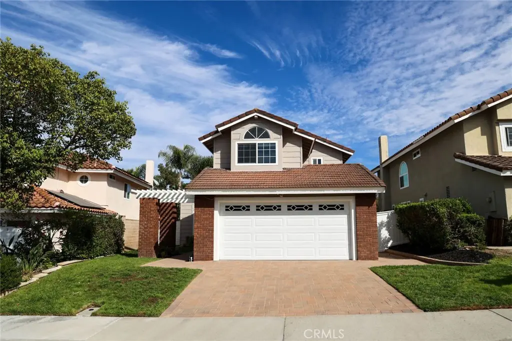 Single Family Residence for rent at 28192 Via Alfonse, Laguna Niguel, CA featuring 3 beds and 3 baths