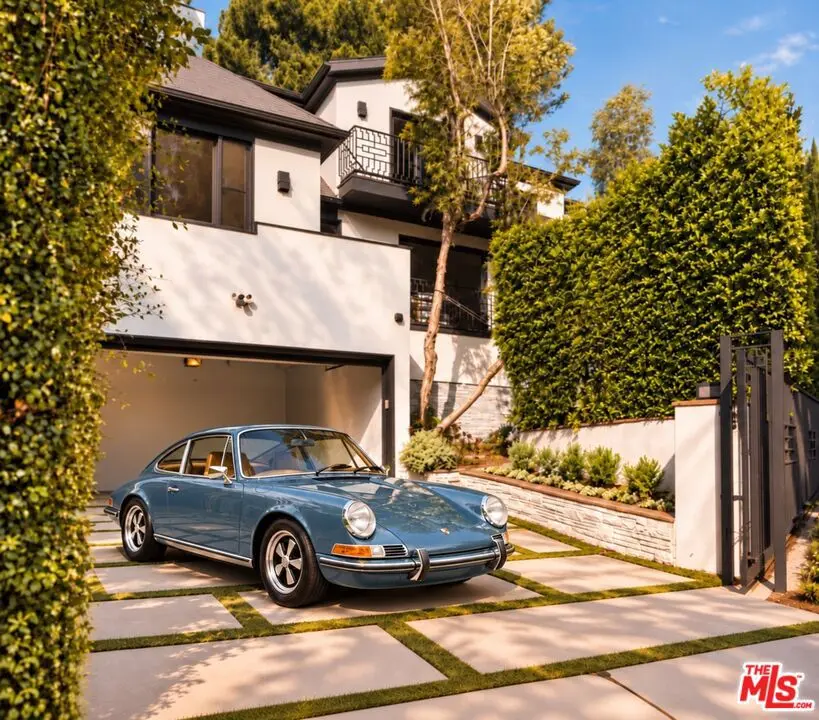 Single Family Residence for rent at 1229 N Wetherly Drive, West Hollywood, CA featuring 5 beds and 5 baths