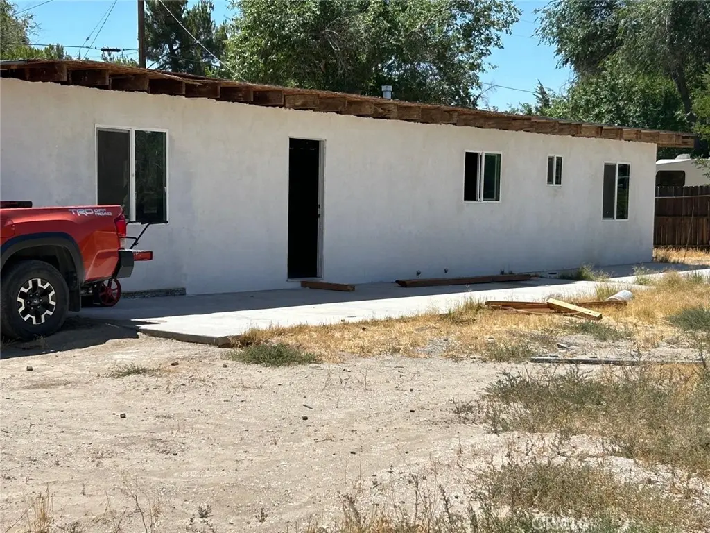 Single Family Residence for sale at 46141 125th E, Lancaster, CA featuring 3 beds and 1 bath