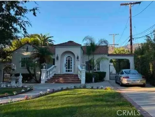 Single Family Residence for sale at 845 W Kenneth, Glendale, CA featuring 3 beds and 2 baths
