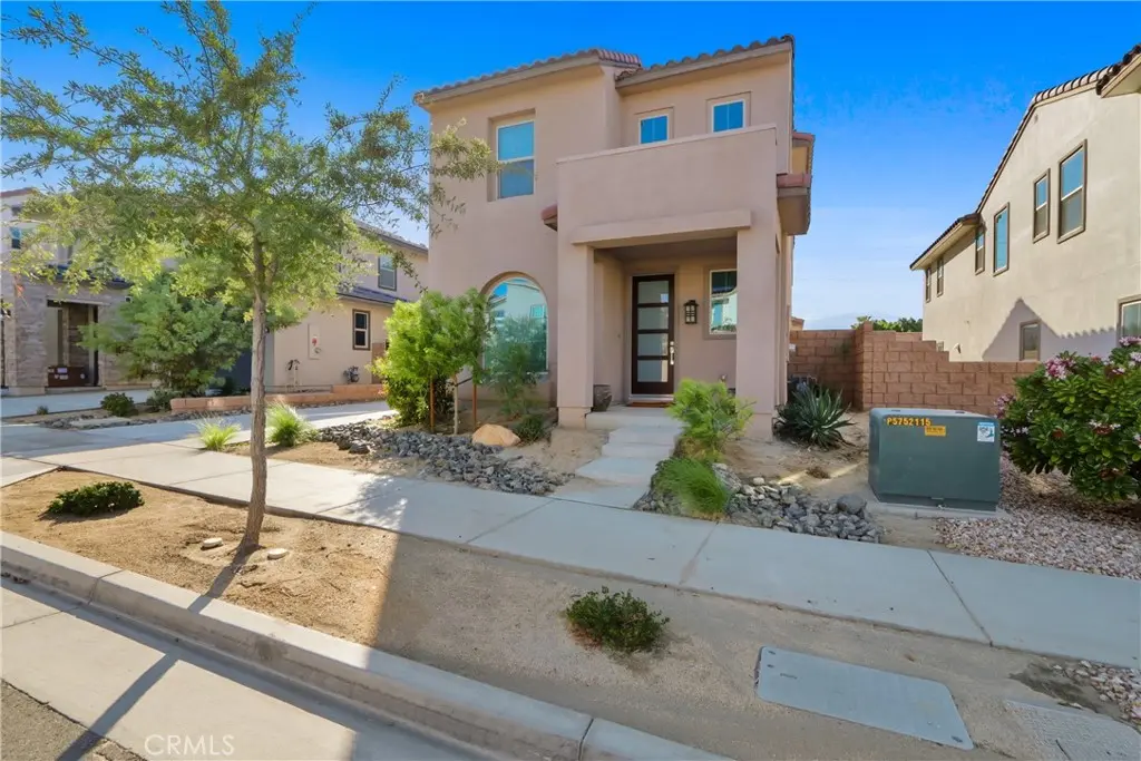Single Family Residence for rent at 35815 Mccarthy, Palm Desert, CA featuring 3 beds and 3 baths