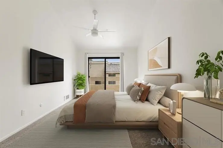 Residential Lease for rent at 7959 Caminito DIA 4, San Diego, San Diego County, CA featuring 2 beds and 1 bath