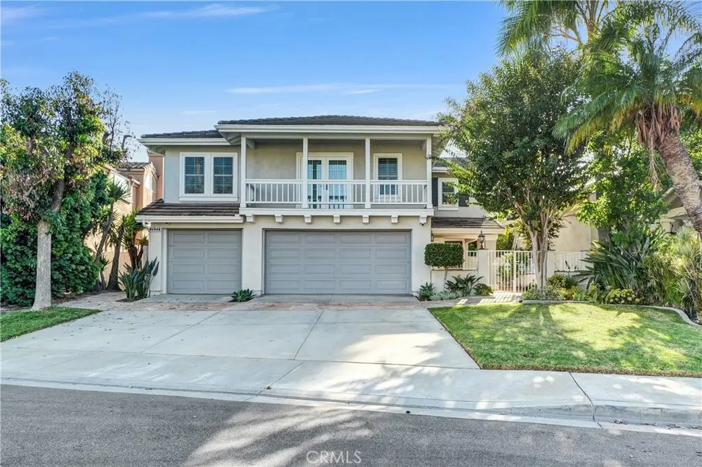 Single Family Residence for rent at 2122 Burnt Mill, Tustin, CA featuring 4 beds and 3 baths
