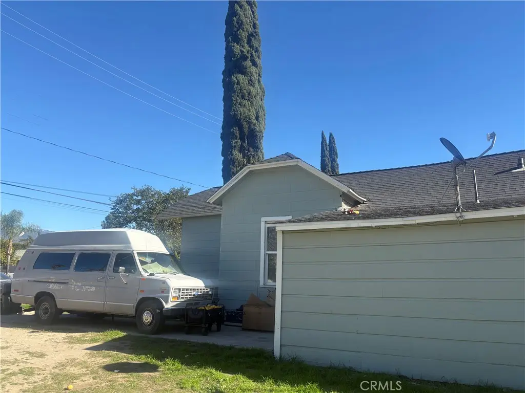 Single Family Residence for sale at 659 W 10th, San Bernardino, CA featuring 3 beds and 2 baths