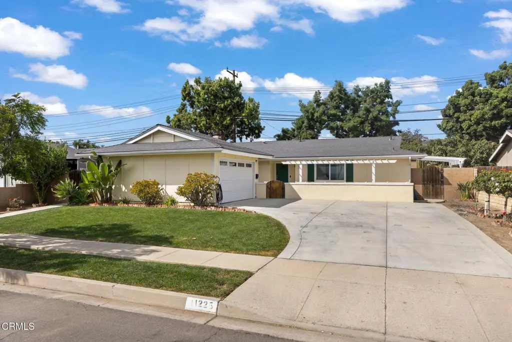 Single Family Residence for sale at 11225 Casa Street, Ventura, CA featuring 3 beds and 2 baths