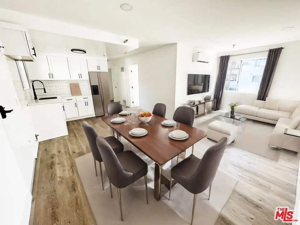 Apartment for rent at 11430 Cedar Avenue 7, Hawthorne, CA featuring 2 beds and 1 bath