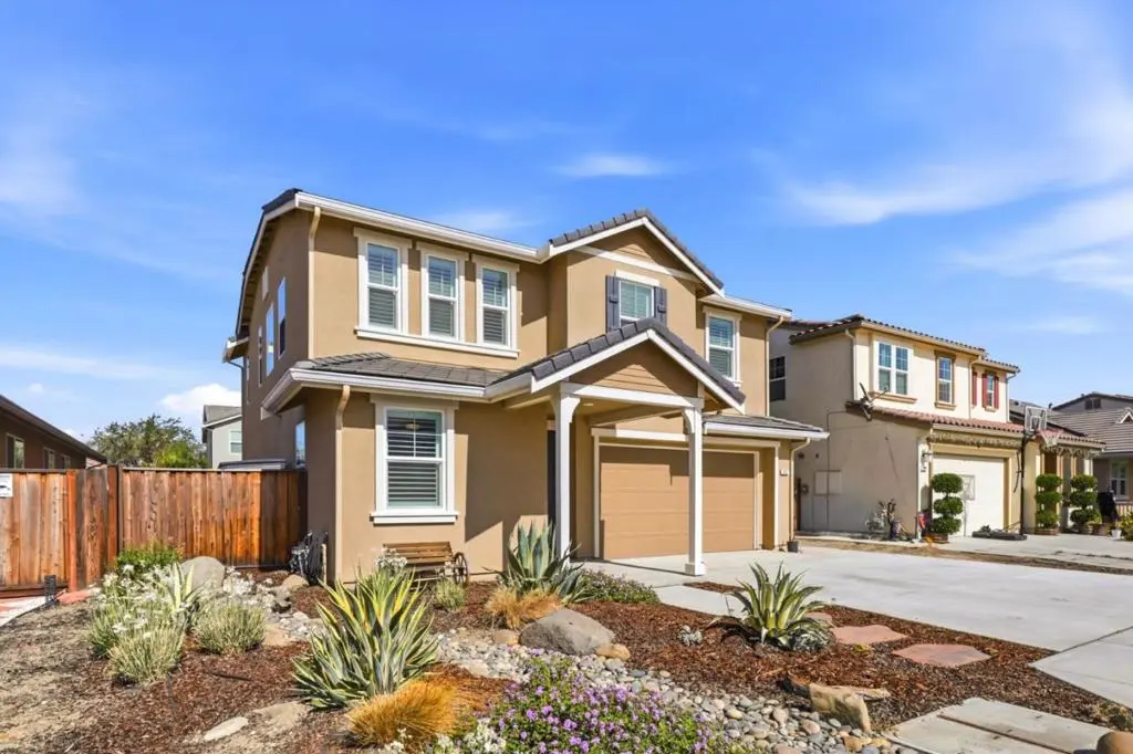 Single Family Residence for sale at 885 Fulton Way, Hollister, CA featuring 4 beds and 3 baths