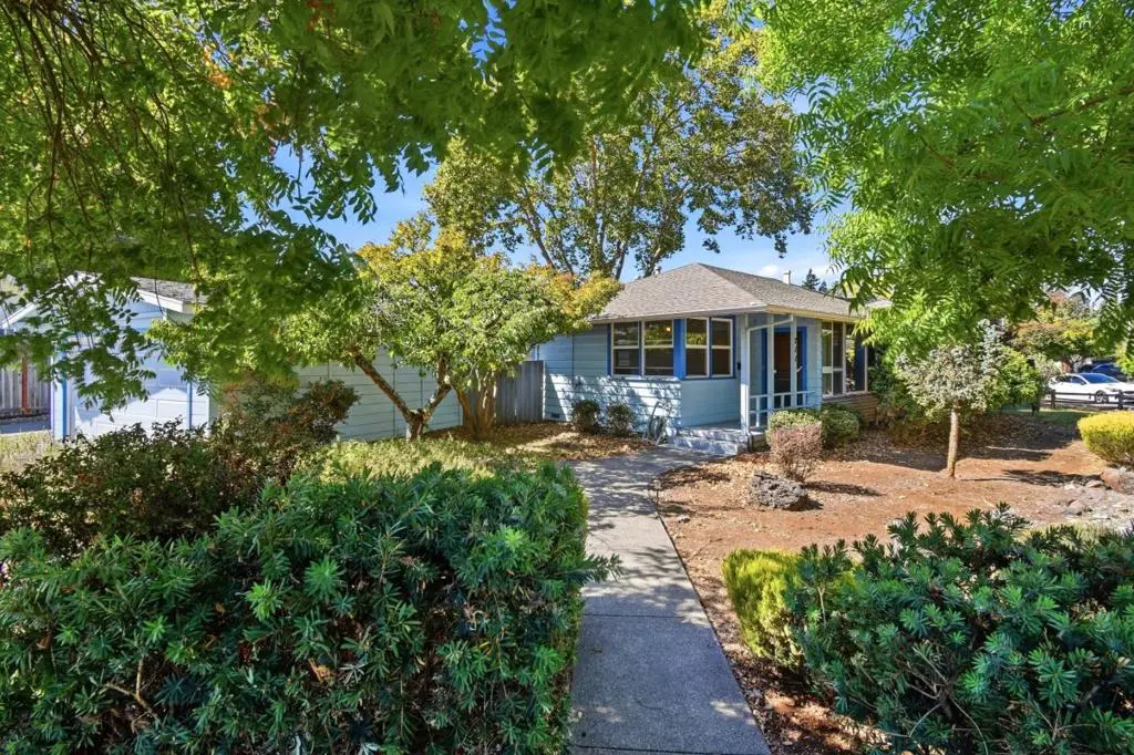 Single Family Residence for sale at 711 Brigham Avenue, Santa Rosa, CA featuring 2 beds and 1 bath