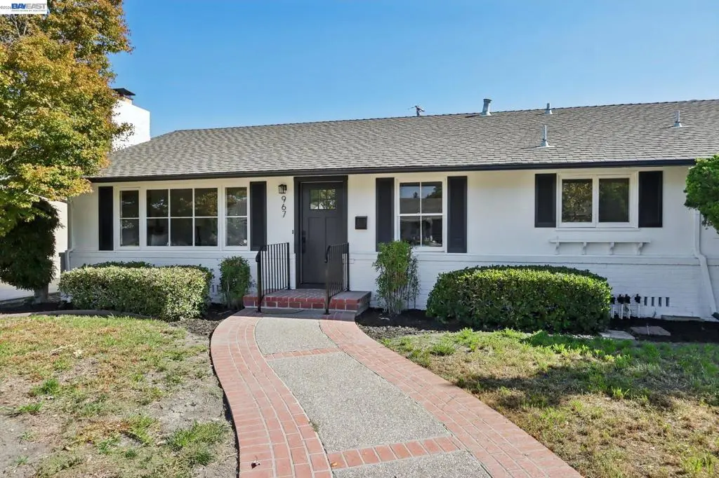 Single Family Residence for sale at 967 Elizabeth Dr, Santa Clara, CA featuring 4 beds and 2 baths