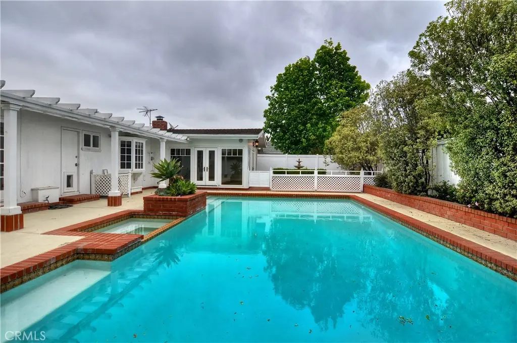 Single Family Residence for rent at 1621 Mariners Drive, Newport Beach, CA featuring 3 beds and 3 baths
