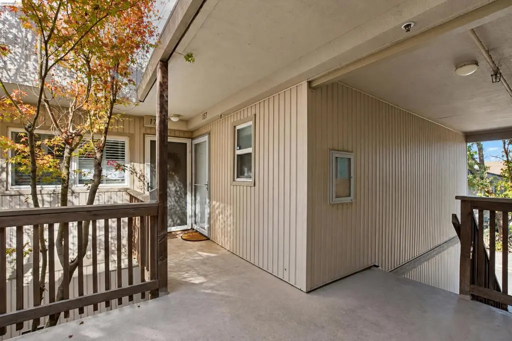 Condominium for sale at 157 Nautical Ct, Vallejo, CA featuring 1 bed and 1 bath