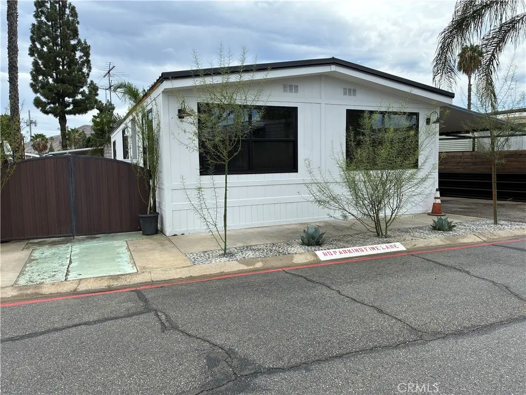 Manufactured In Park for sale at 3883 Buchanan 103, Riverside, CA featuring 2 beds and 2 baths