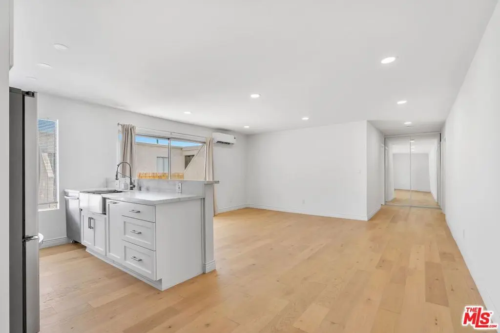 Condominium for rent at 409 Burchett Street 316, Glendale, CA featuring 2 beds and 2 baths
