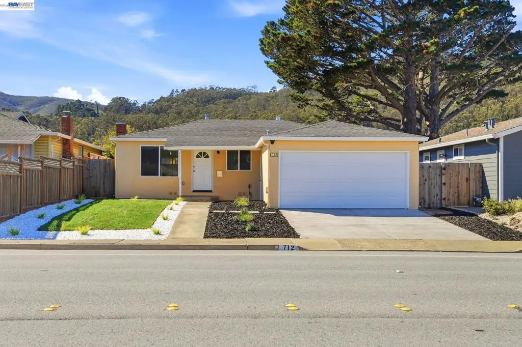 Single Family Residence for sale at 712 Linda Mar Blvd, Pacifica, CA featuring 3 beds and 1 bath