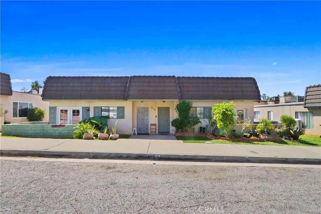 Duplex for sale at 517 Acacia, San Bernardino, CA